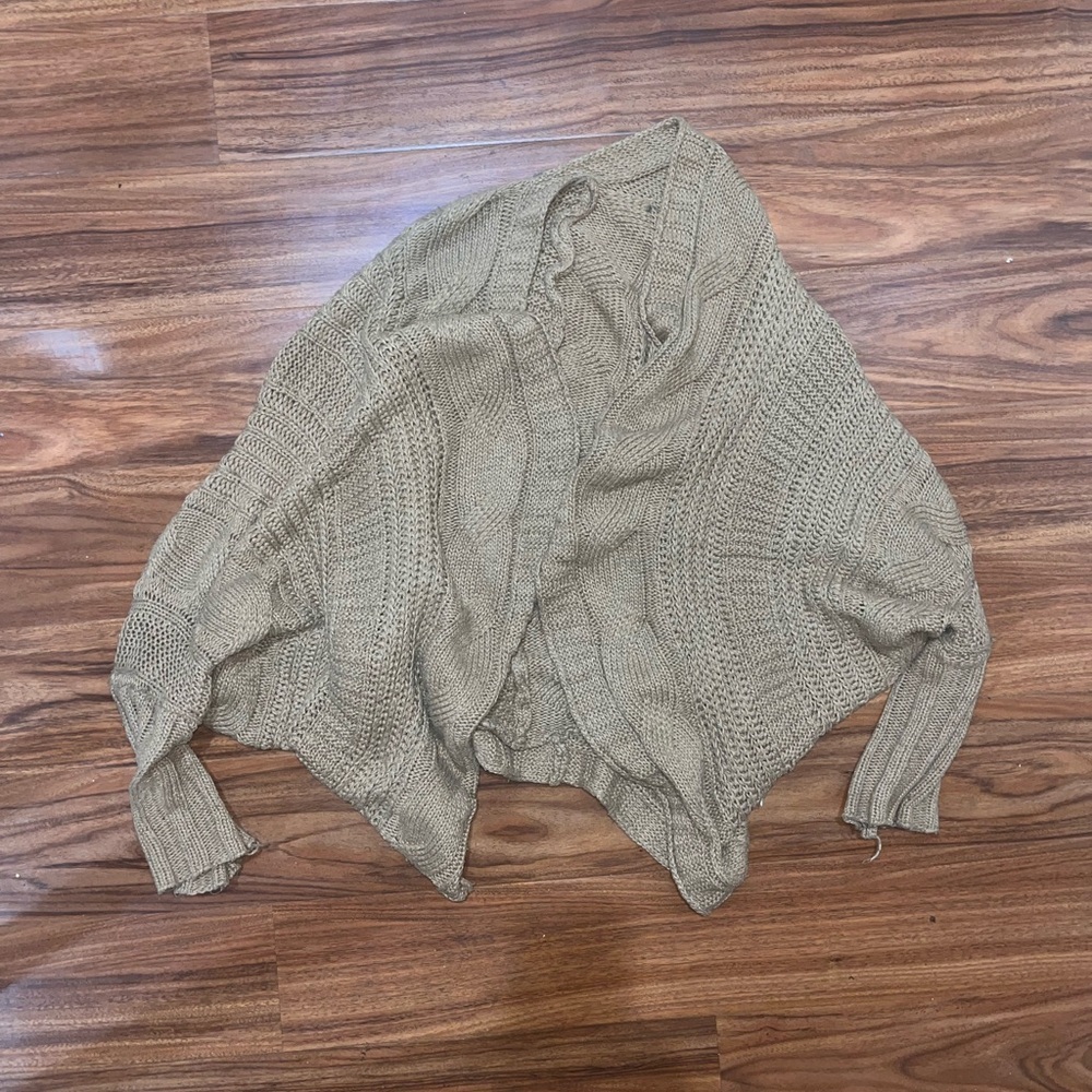 Cozy tan caramel cable knit batwing sweater cardigan